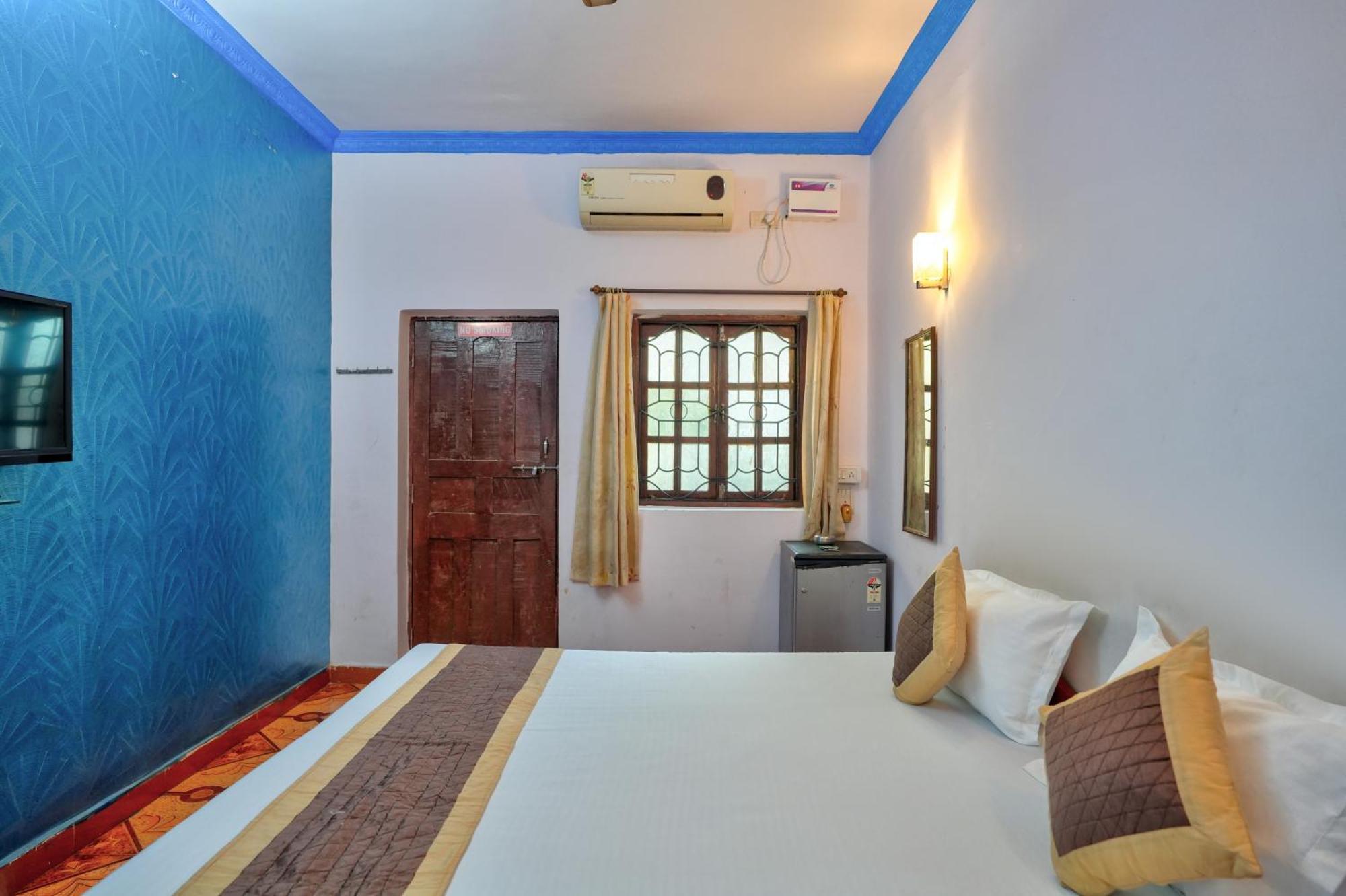 Om Sai Guest House Calangute Ngoại thất bức ảnh