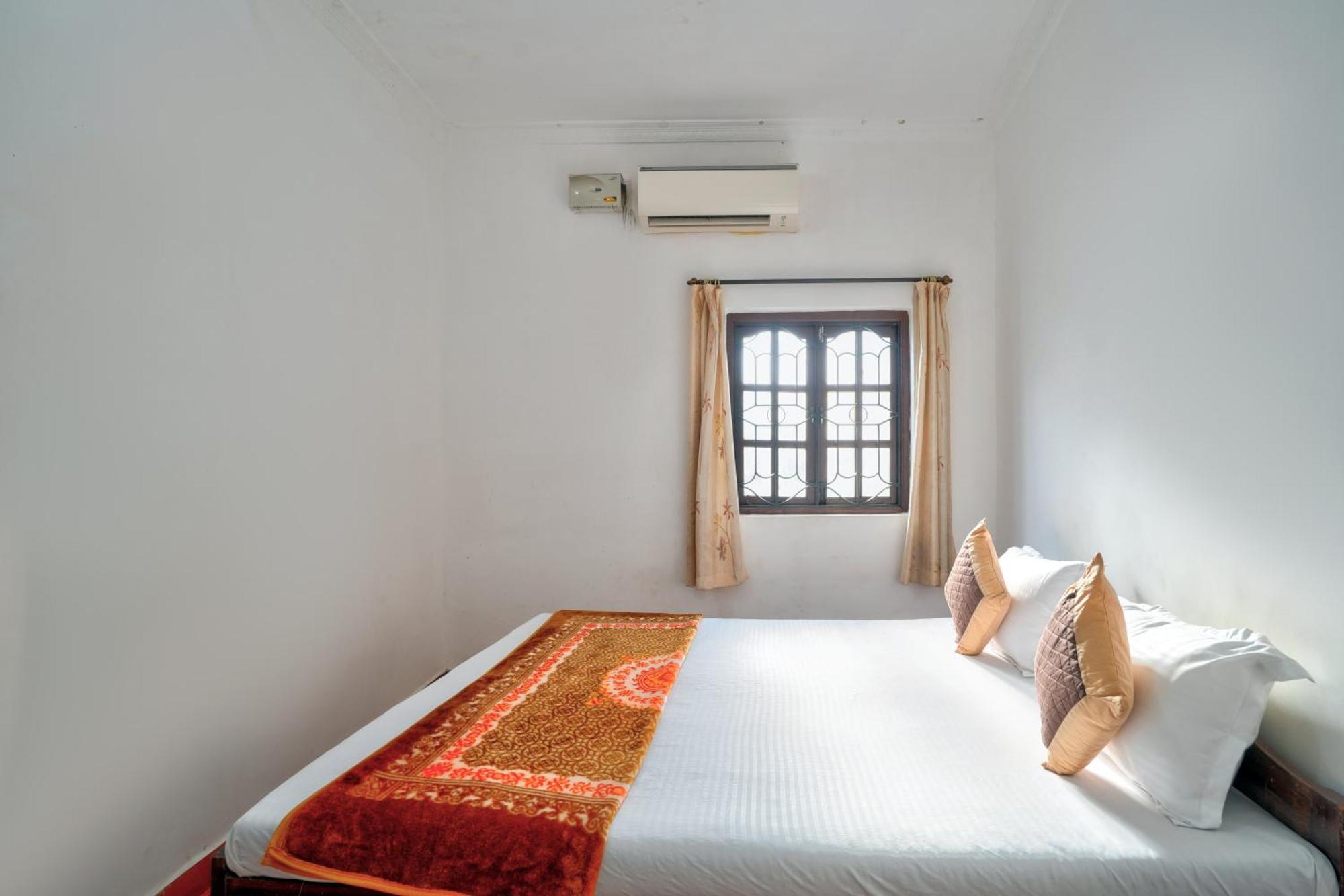 Om Sai Guest House Calangute Ngoại thất bức ảnh