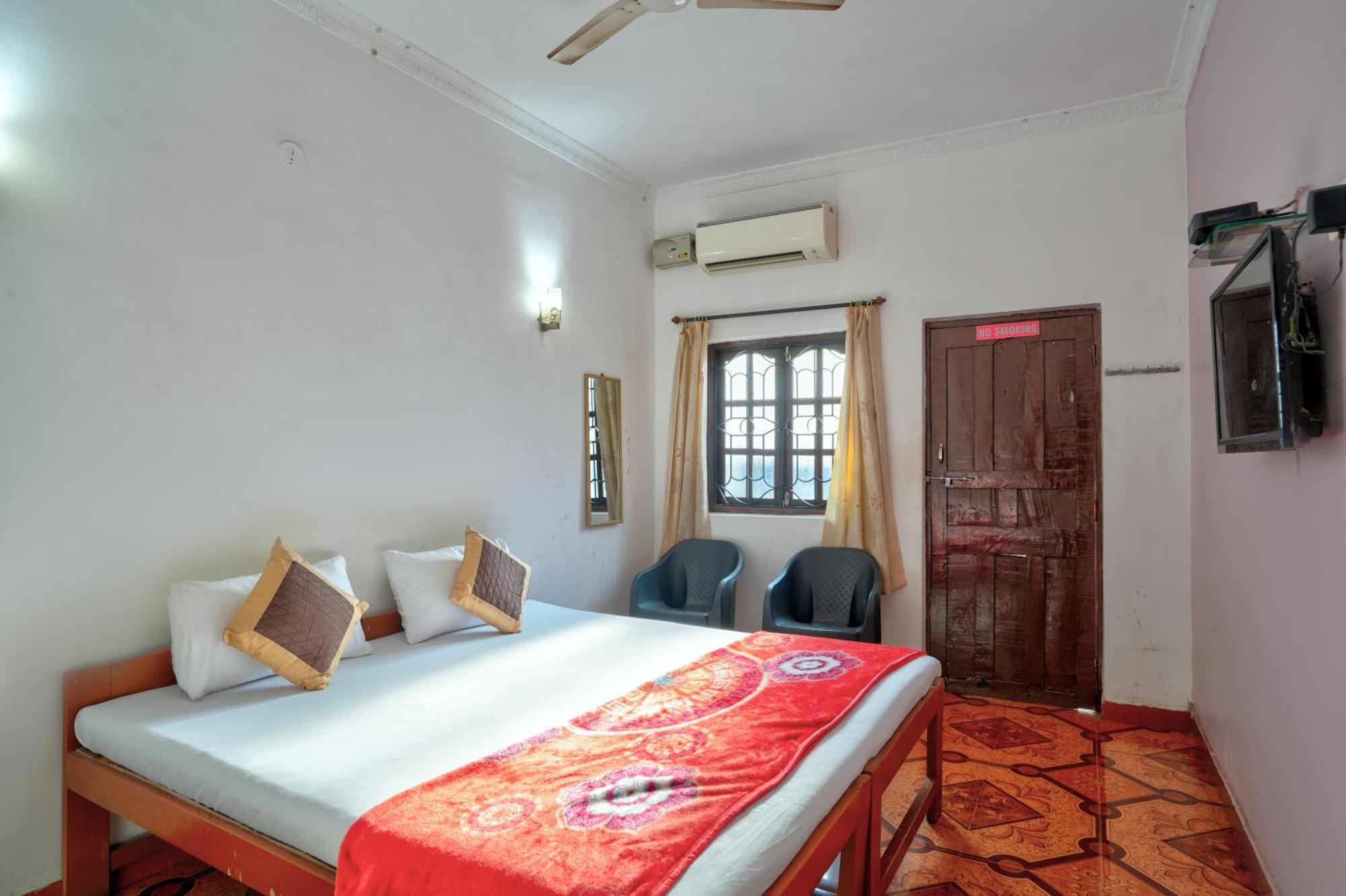 Om Sai Guest House Calangute Ngoại thất bức ảnh
