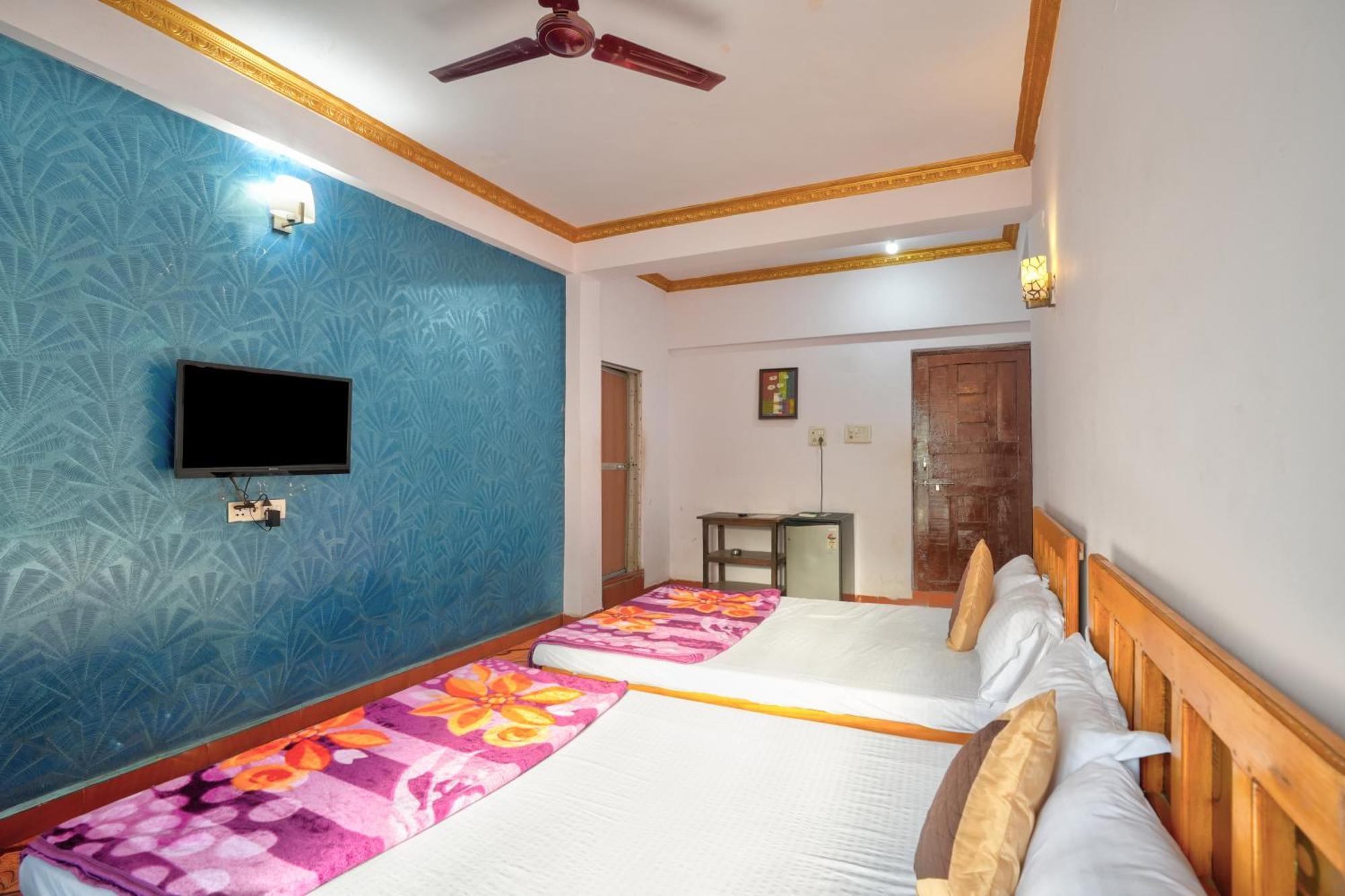 Om Sai Guest House Calangute Ngoại thất bức ảnh